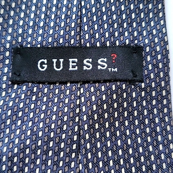 GUESS Blue and Gray Foulard Tie and Perry Ellis Portfolio Silver Necktie Lot - Picture 3 of 4